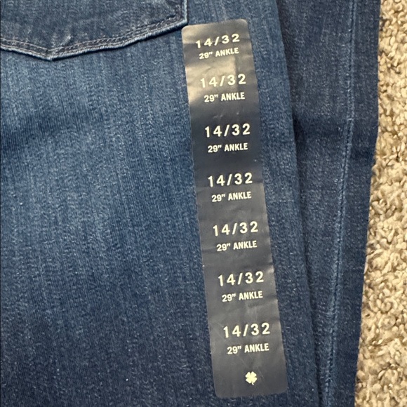 Lucky Brand Women Charlie Skinny jeans size 14/32 - Picture 5 of 10